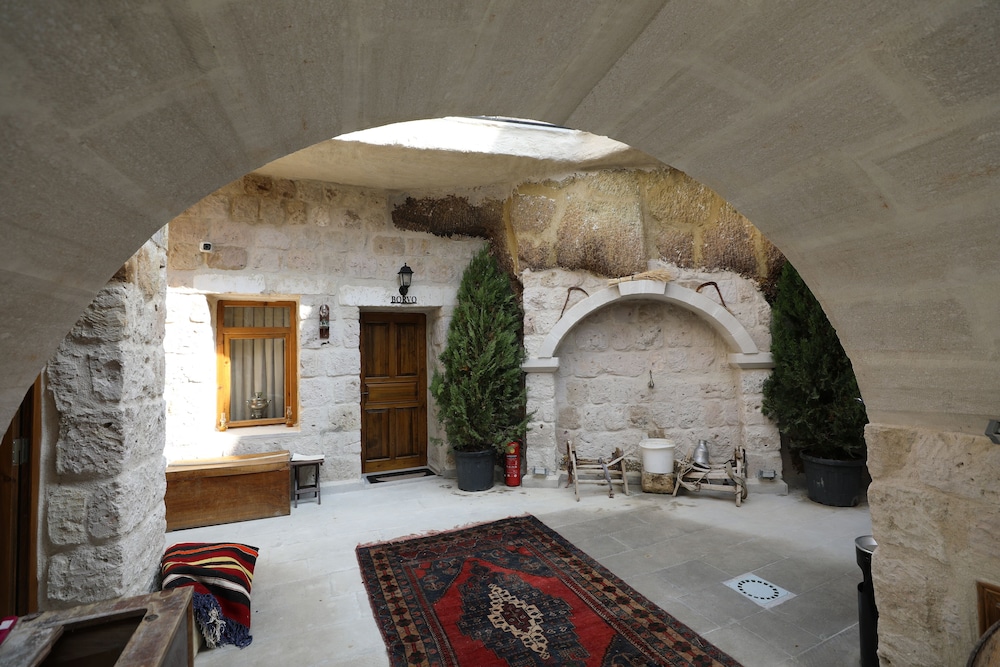 Belenus Cave Hotel 27/50