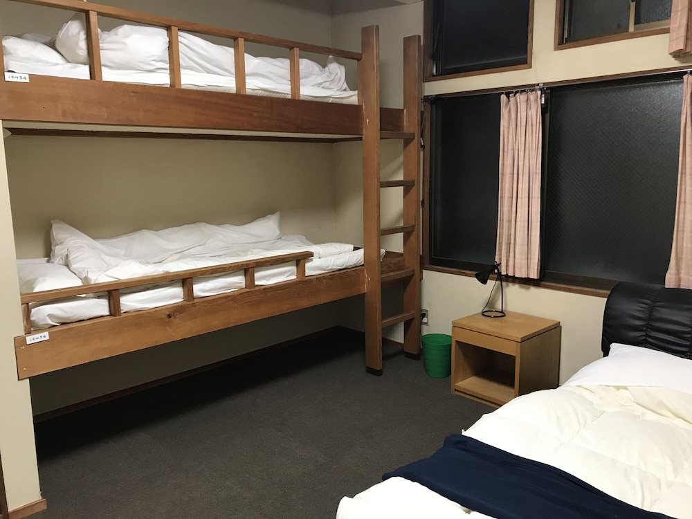 Alp Lodge 10/50