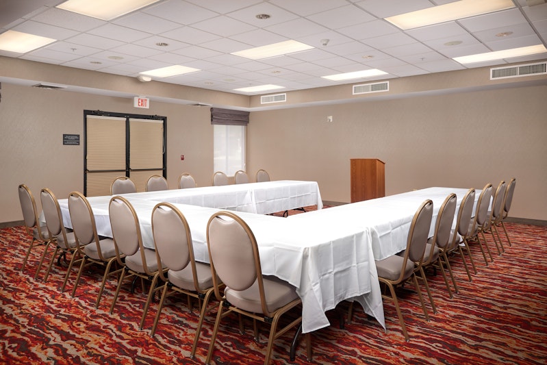 Hampton Inn Phoenix/Anthem 32/37