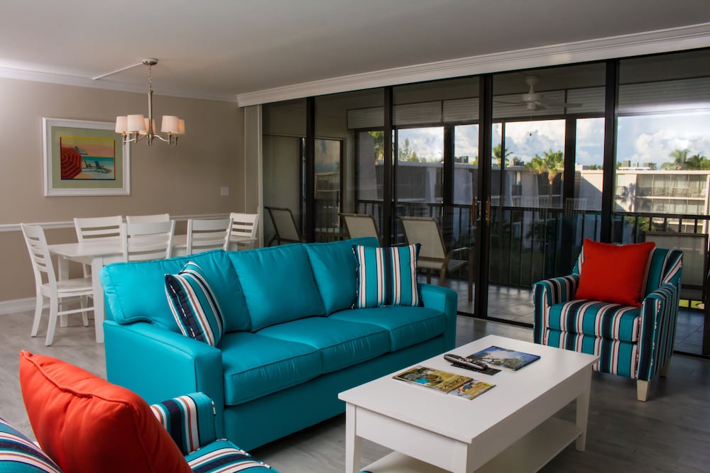 Sundial Beach Resort 25/50
