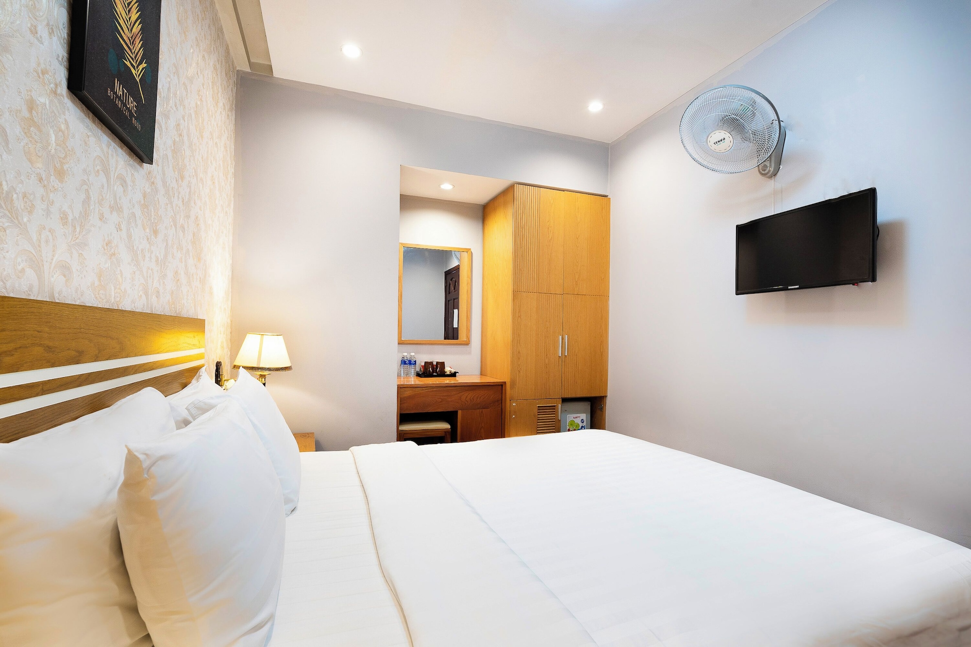 SUPERIOR, DOUBLE BED
