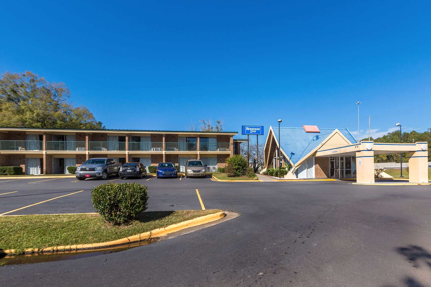 Super 8 by Wyndham Macon GA 12/14