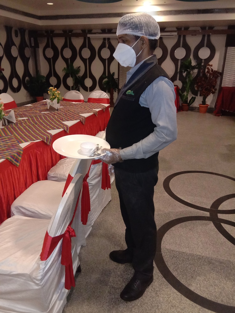 Hotel Shree Vatika 23/27