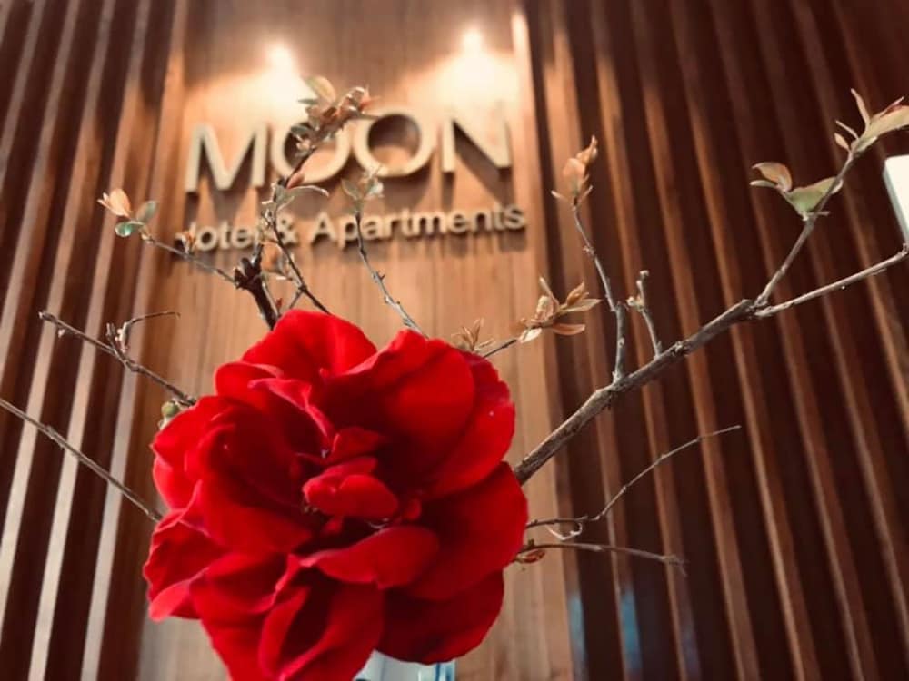 Moon Hotel & Apartment 37/75