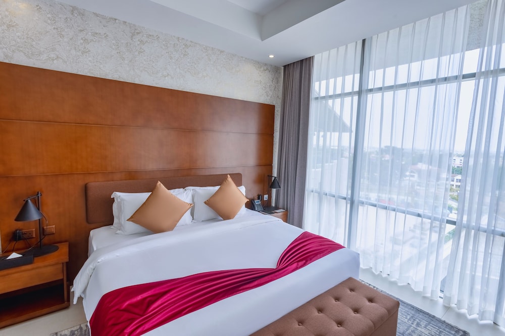 Alisa Hotel Tema 8/20