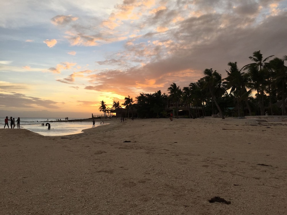 Kota Beach Resort 21/27