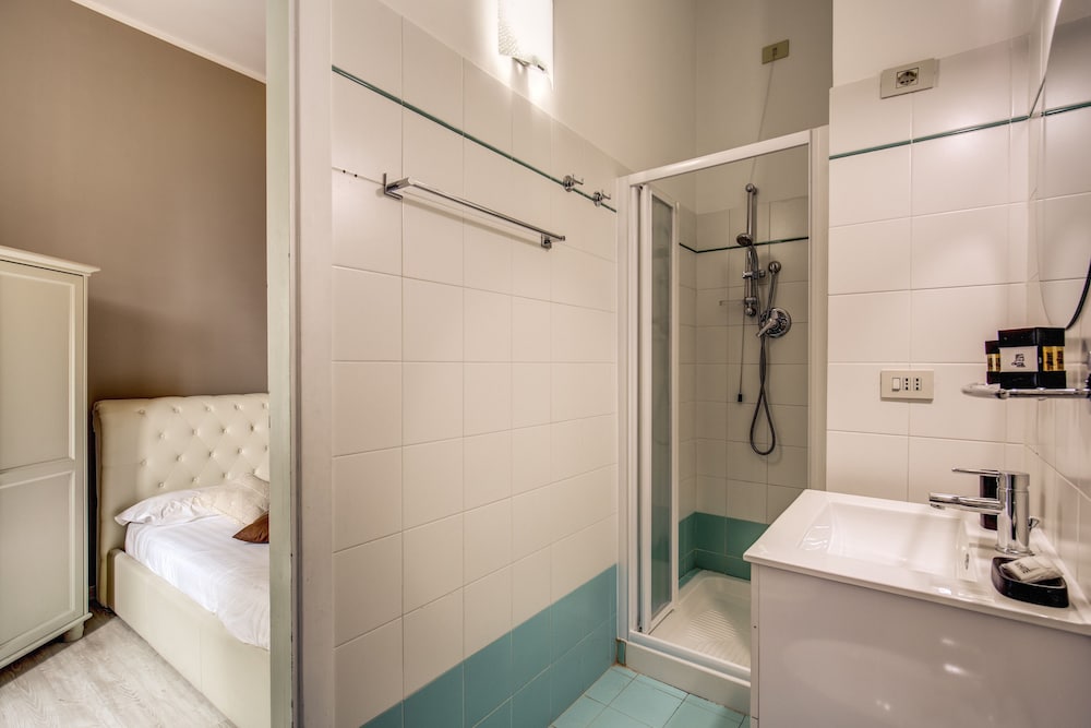 Vatican Miracle Suite 23/29