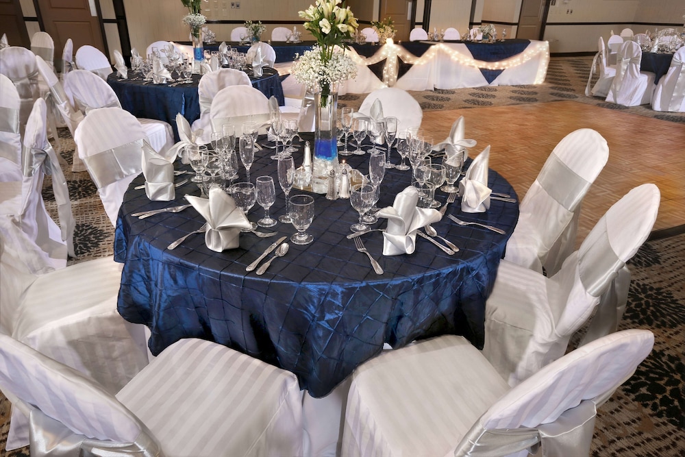 Doubletree By Hilton Denver Thornton 34/47
