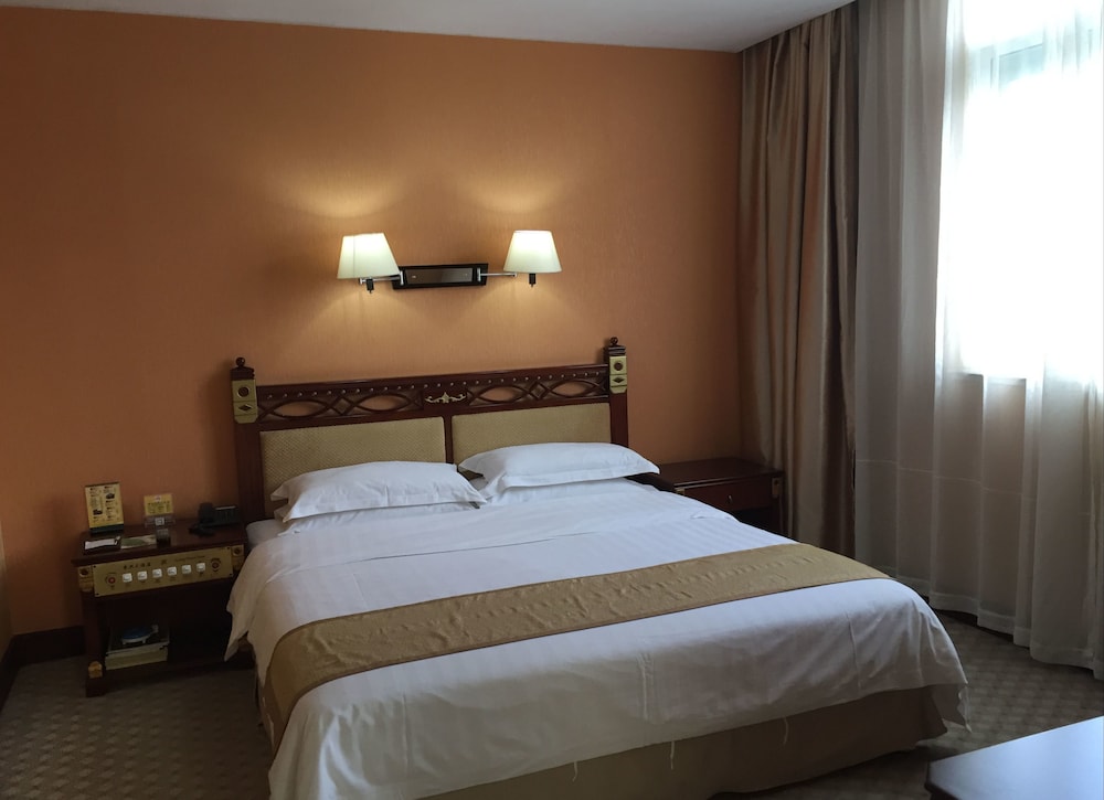 Yuxing Hotel 10/19