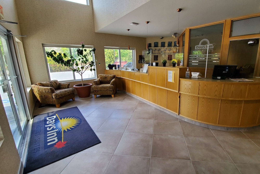 Days Inn by Wyndham Penticton Conference Centre 5/40