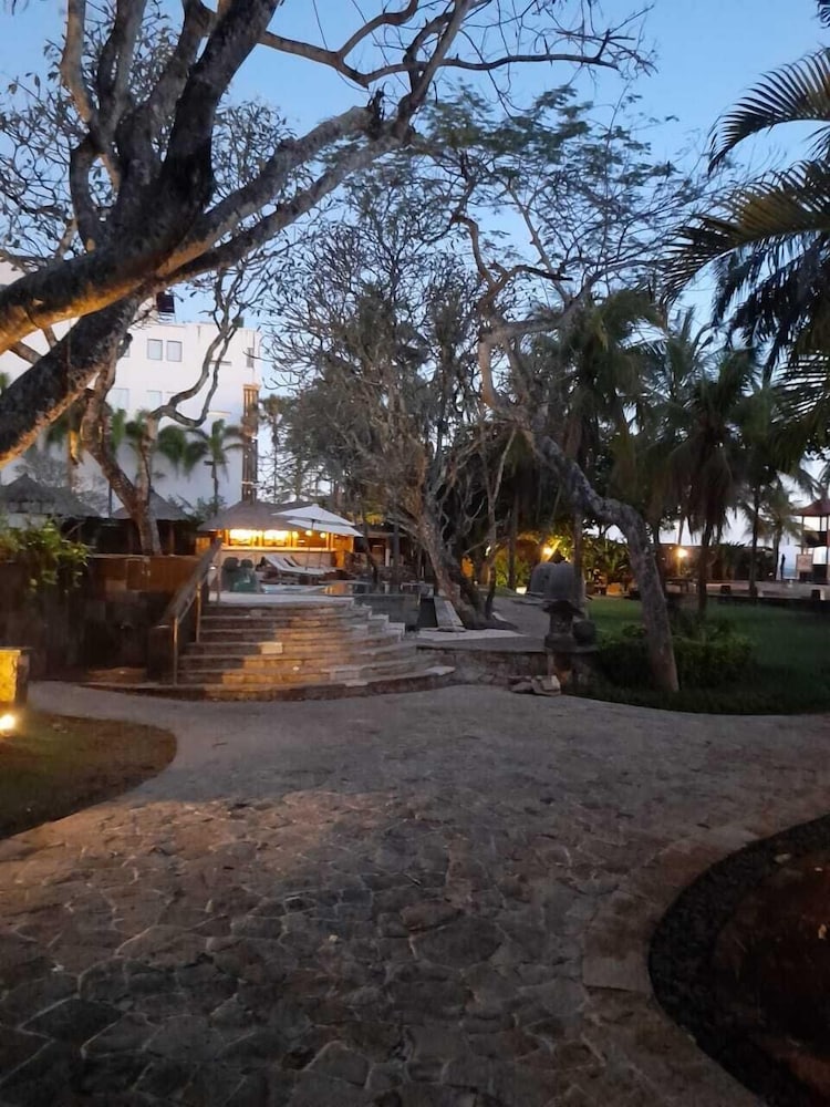 The Royal Beach Seminyak Bali Mgallery Collection 34/49