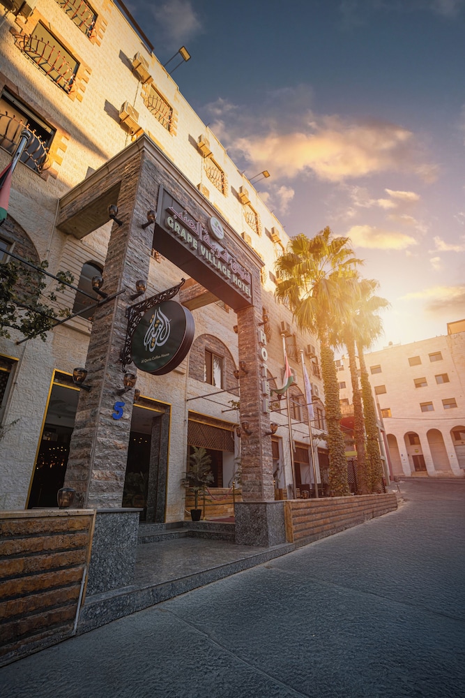Grape Village Hotel photo4