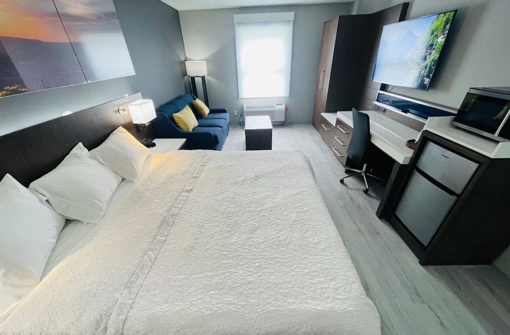 Luxor Inn & Suites 27/52