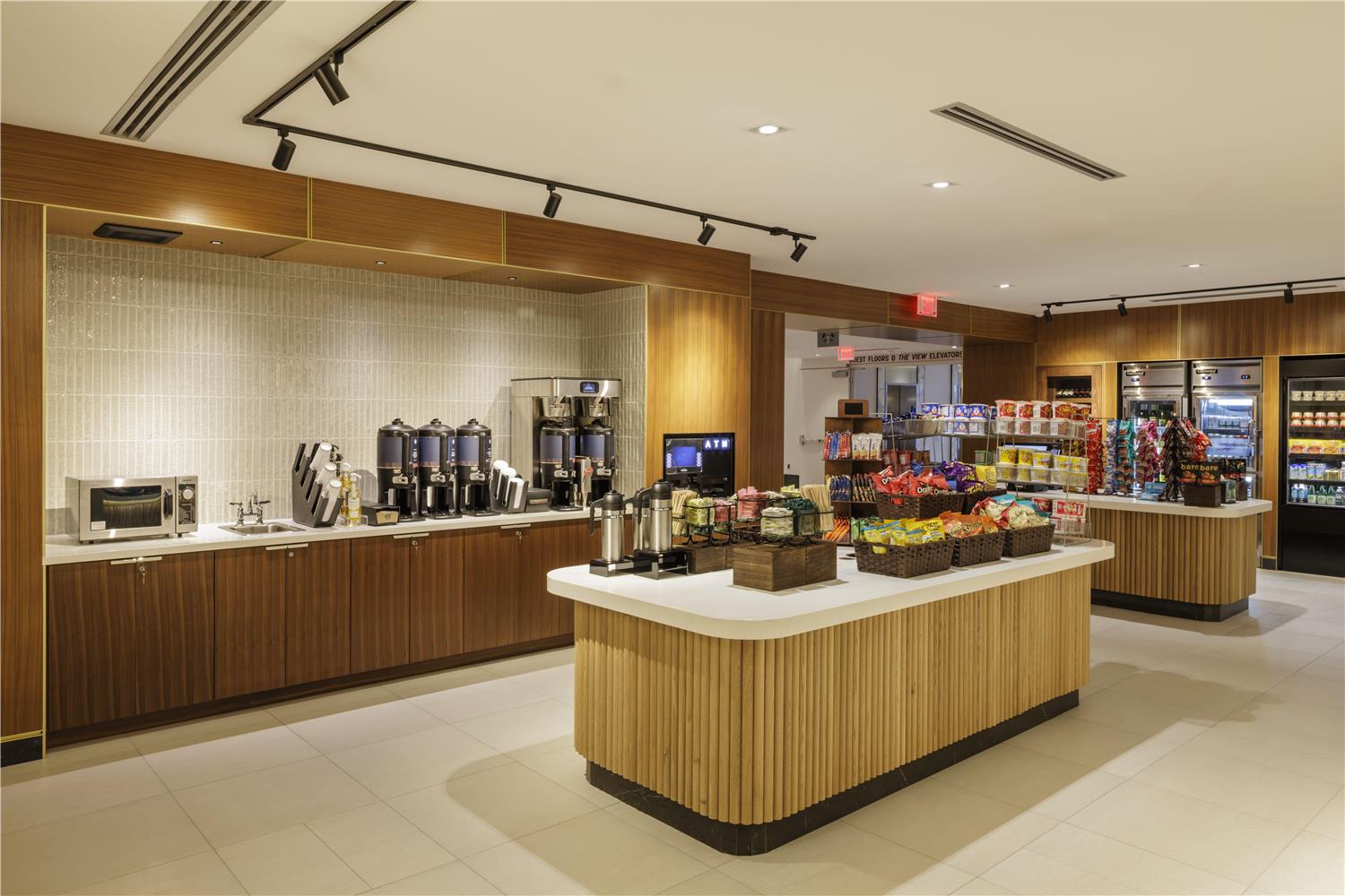Hilton Arlington Rosslyn The Key 8/57