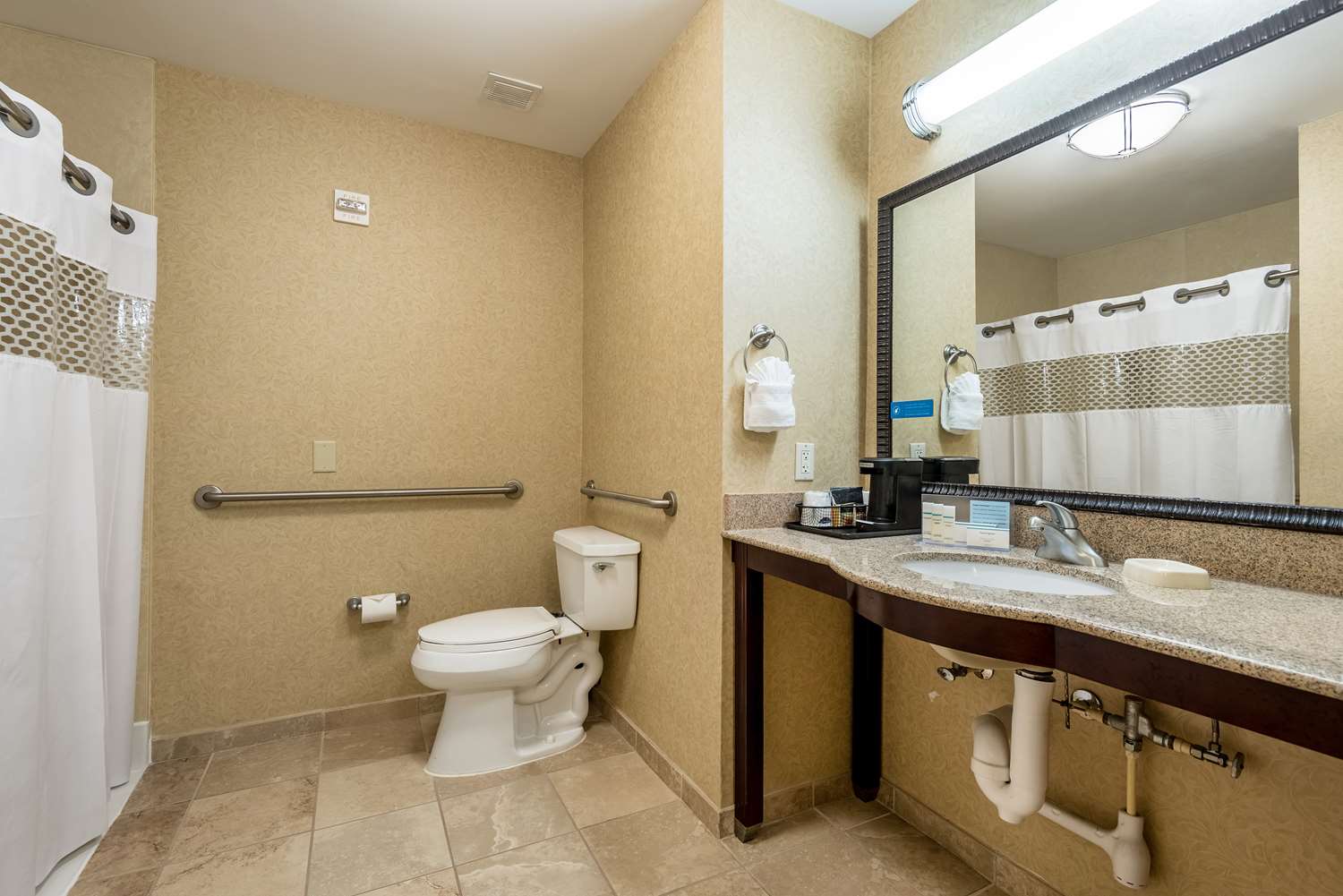 Hampton Inn & Suites Orlando-South Lake Buena Vista 46/49