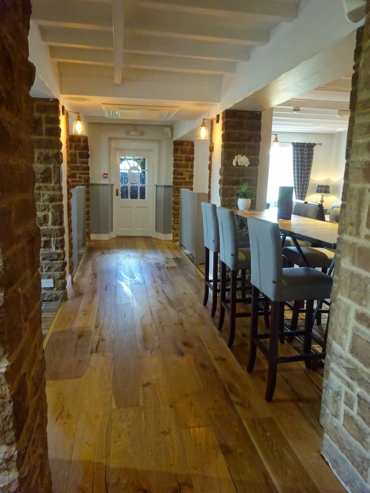 The Chequers Inn 36/50