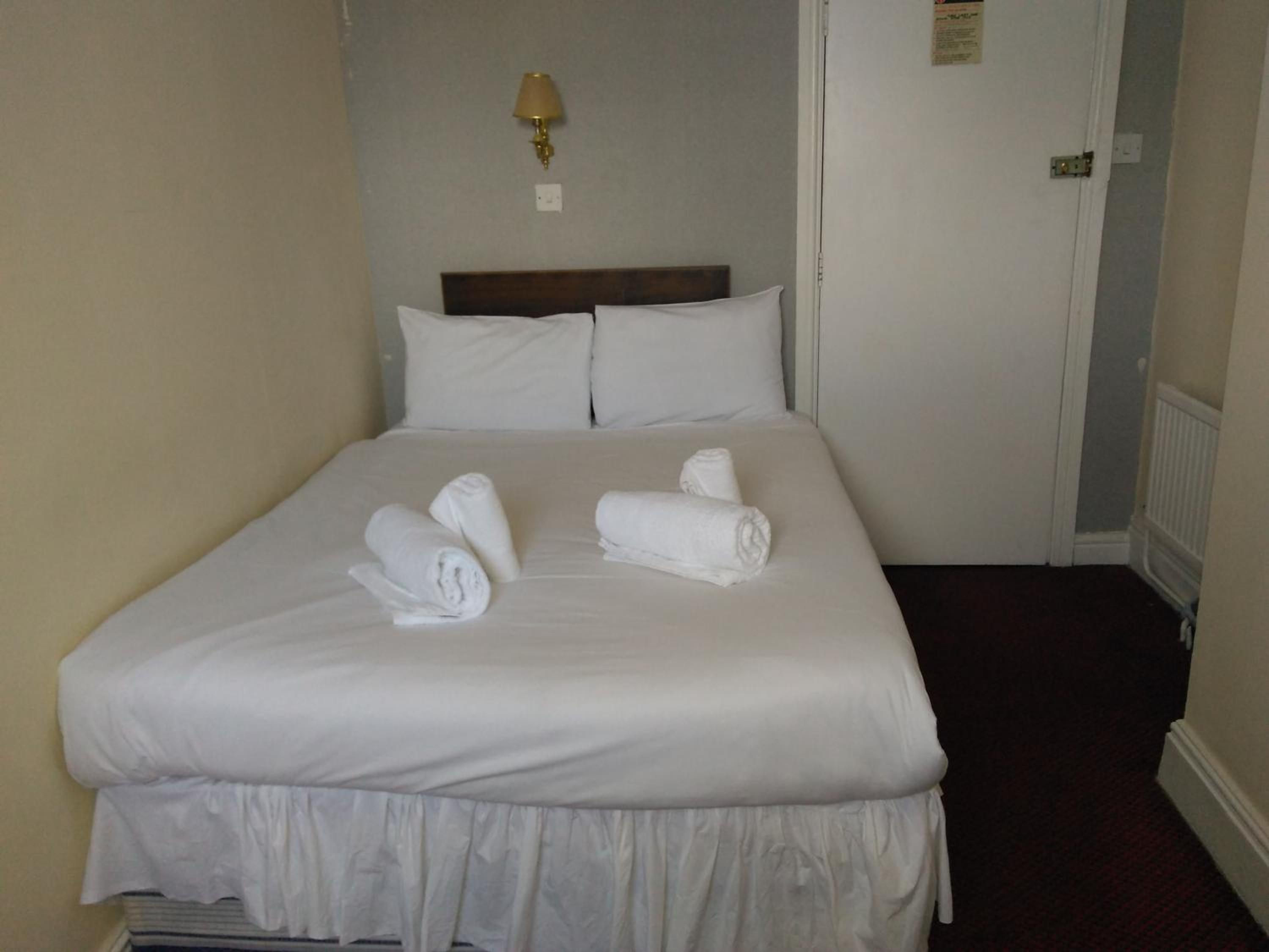 The Crown Hotel 20/37
