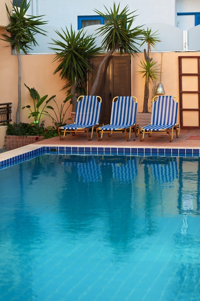 Alea Hotel Apartments 2/29