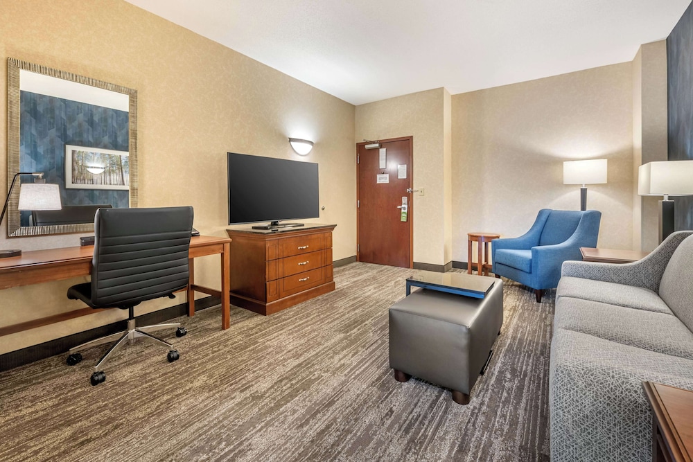 Drury Inn and Suites Valdosta 42/48