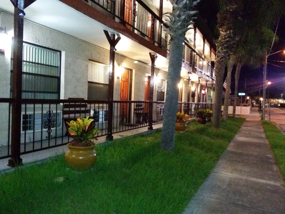 Merida Inn And Suites 43/50