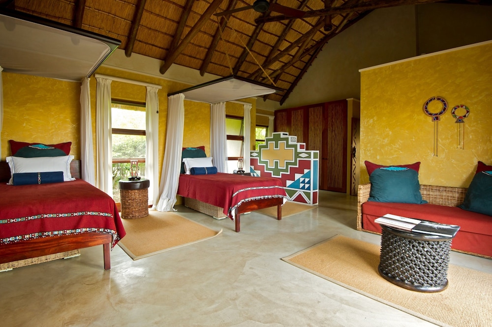 Makumu Private Game Lodge 30/50