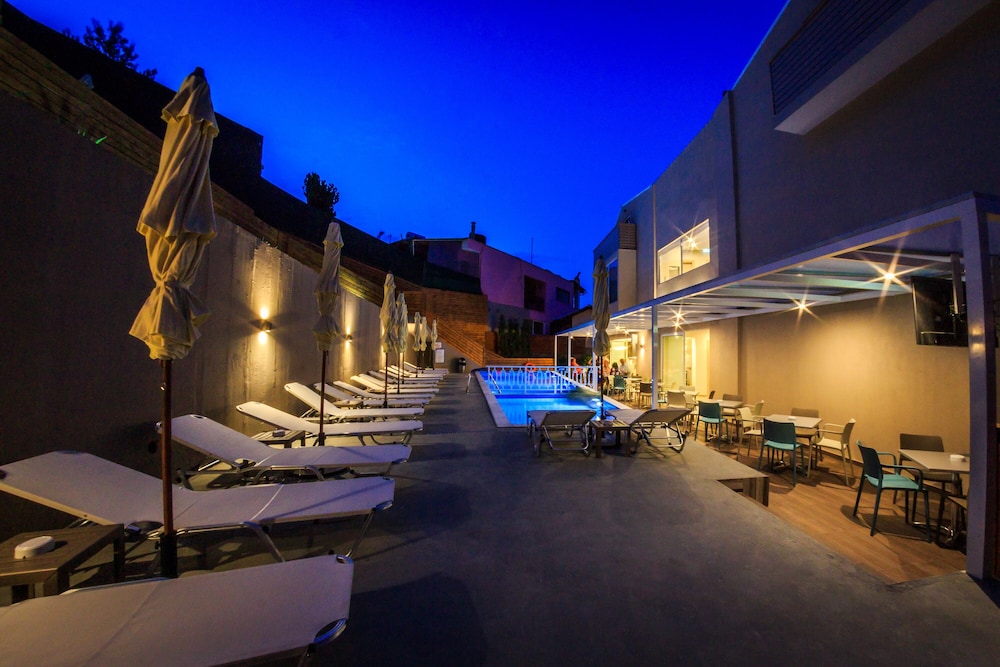 Porto Planos Beach Hotel 24/50
