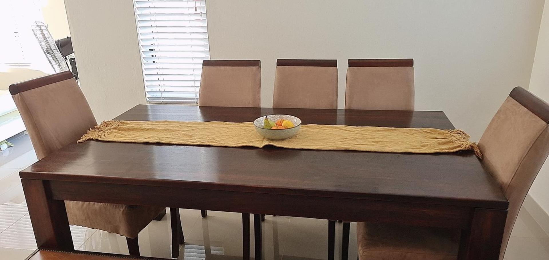 Modern Executive Unit 32/50
