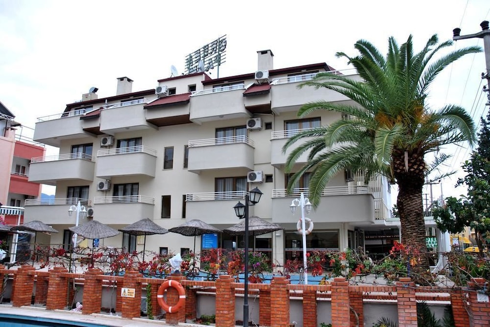 Green Palm Hotel 3/21