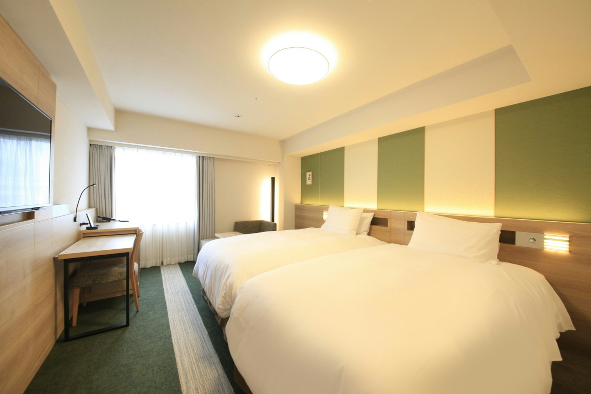 Moderate, Single, Twin Beds