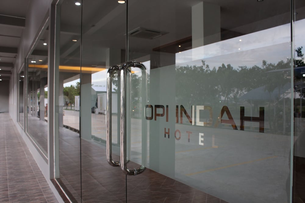 Opi Indah Hotel 48/52