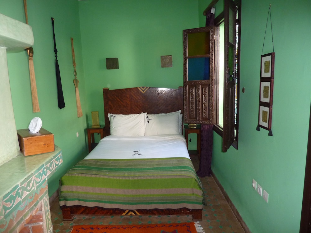 Riad Ben Tachfine 8/50