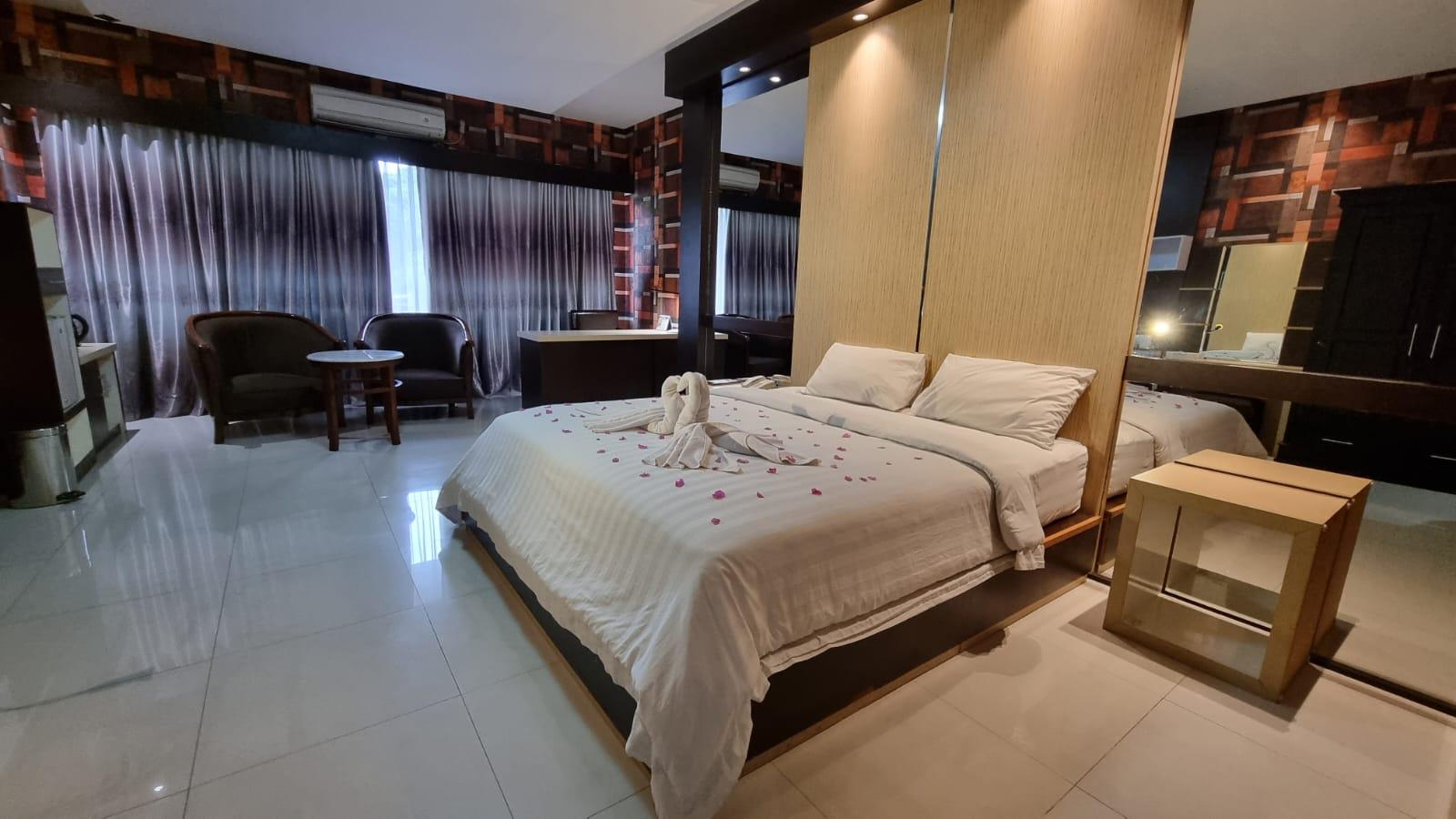 Swarna Dwipa Hotel 18/54