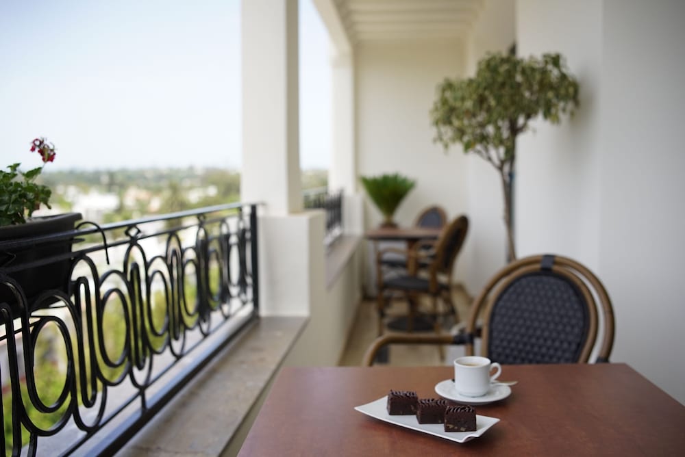 LE CASABLANCA HOTEL 46/61