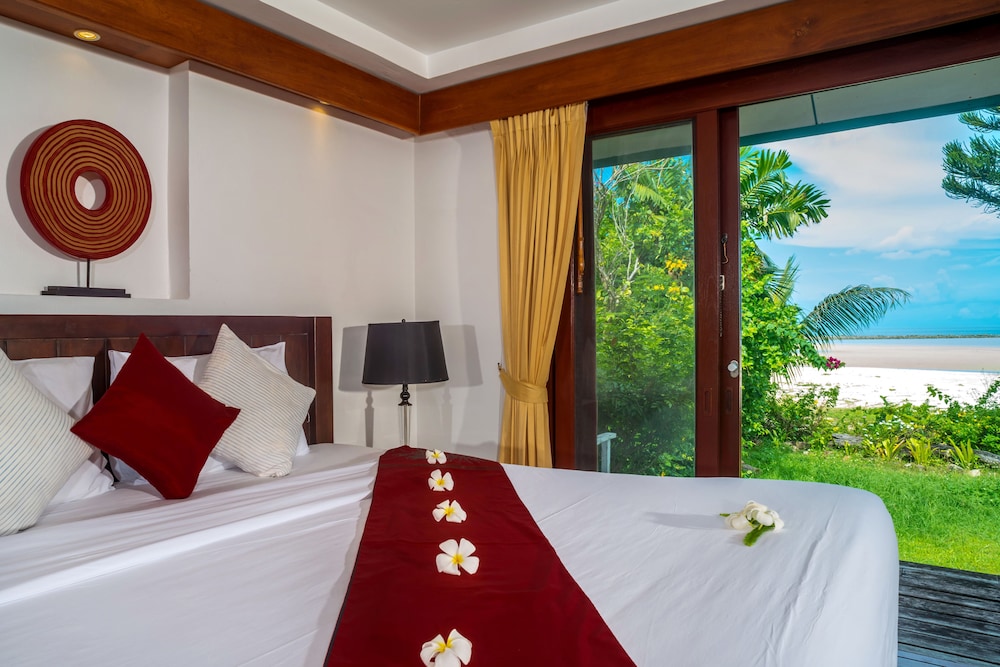 Samui Beach Village 10/50