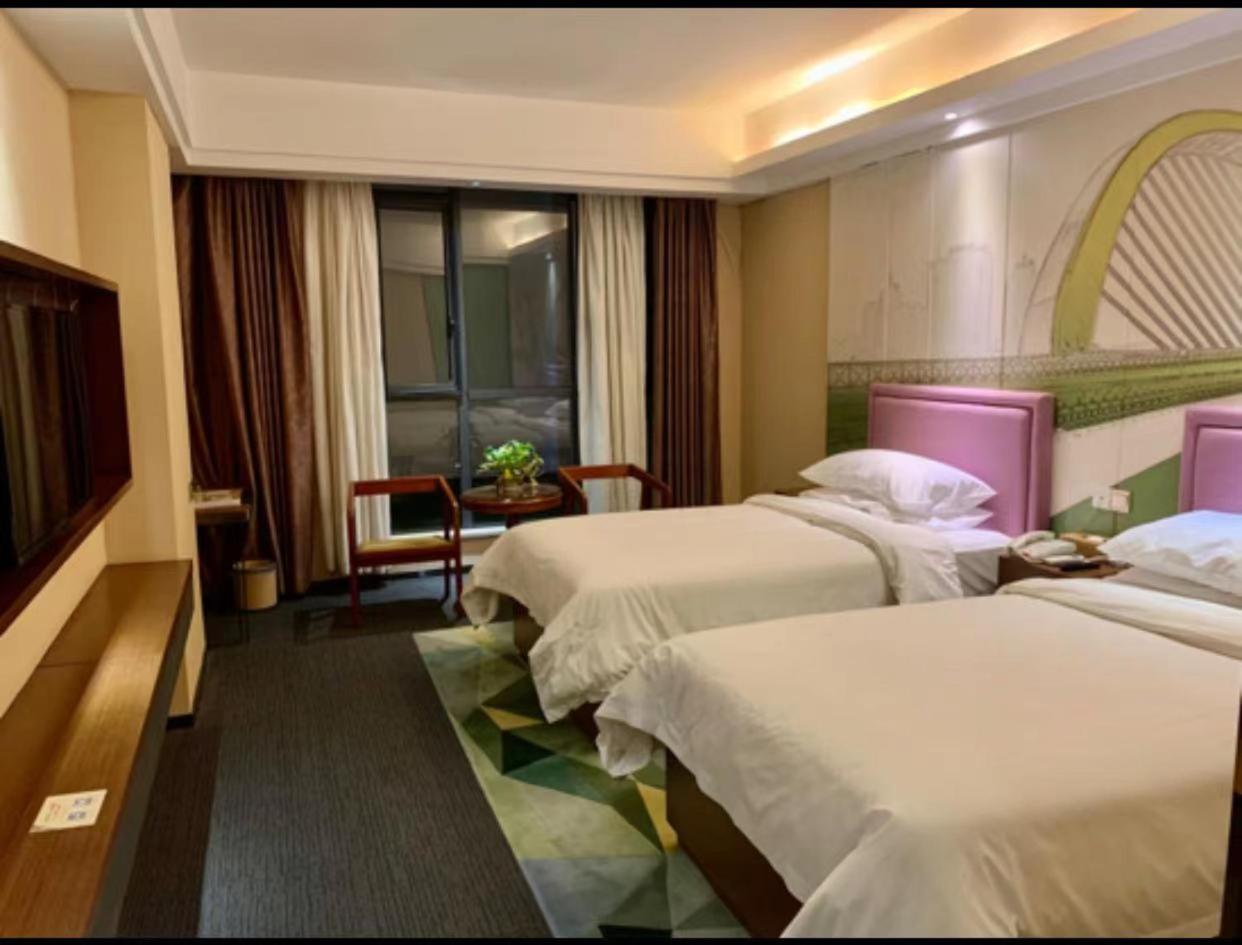 Vienna International Hotel (Guilin Wanda) 15/26