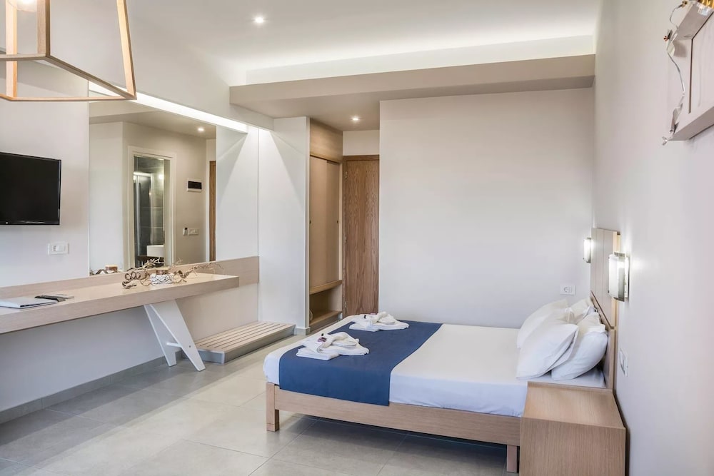 Sea View Hotel Apartments 17/50