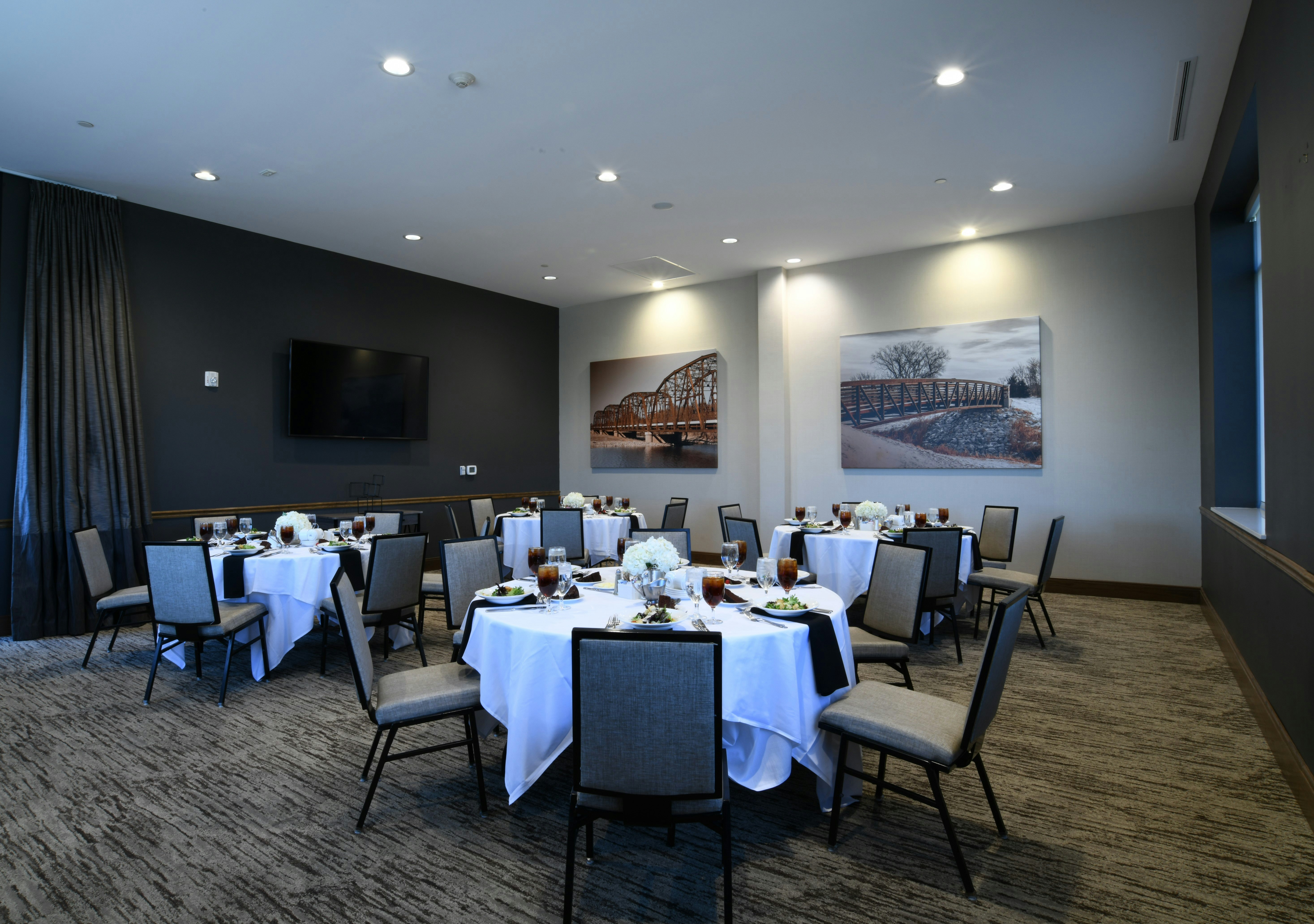 Embassy Suites Oklahoma City 25/28