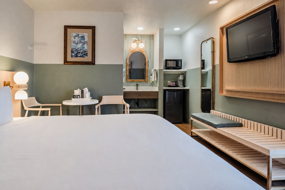 غرفة بسرير كينج، Stargazer Inn And Suites 14/15