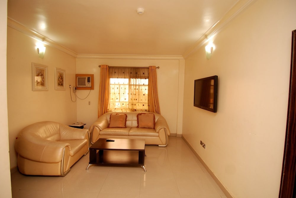 Ayalla Hotels Ltd 26/50