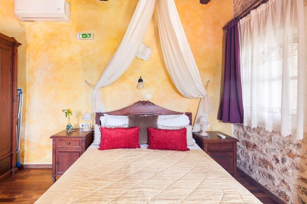 Samonas Traditional Villas 17/50
