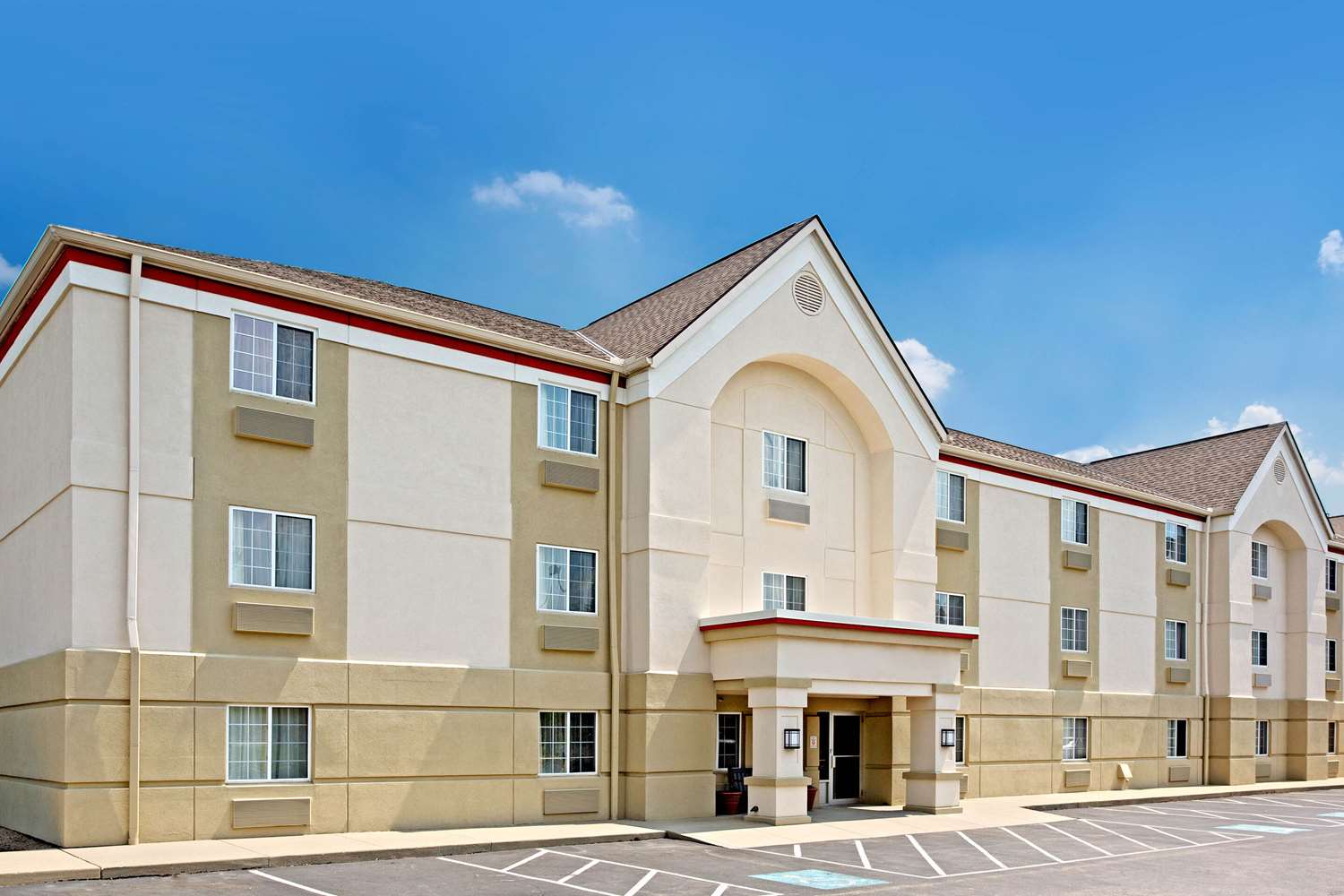 MainStay Suites Cincinnati Blue Ash 1/20