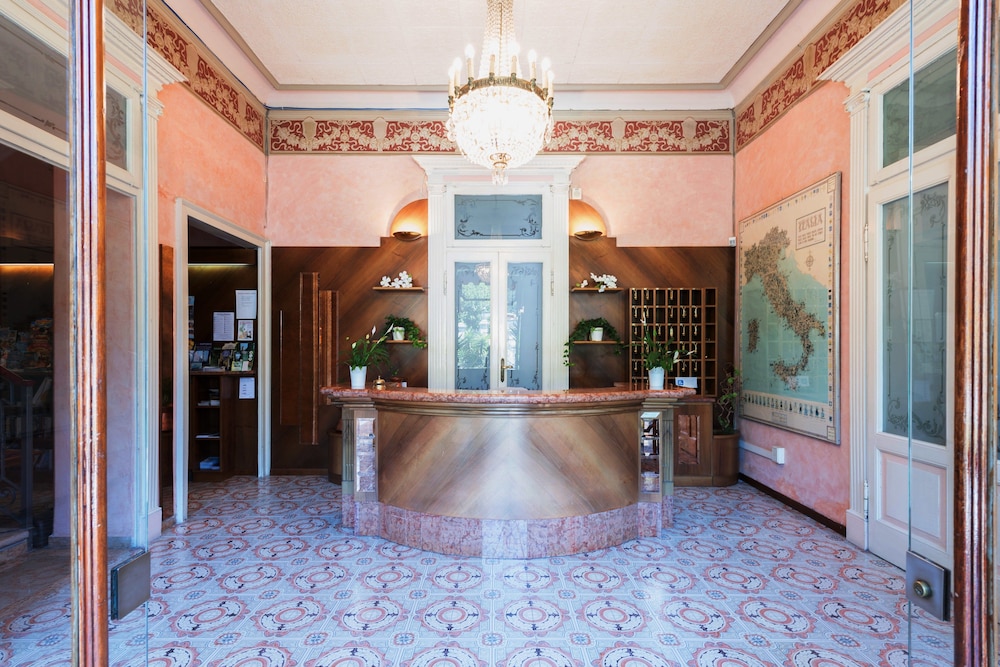 Hotel Maderno 5/46