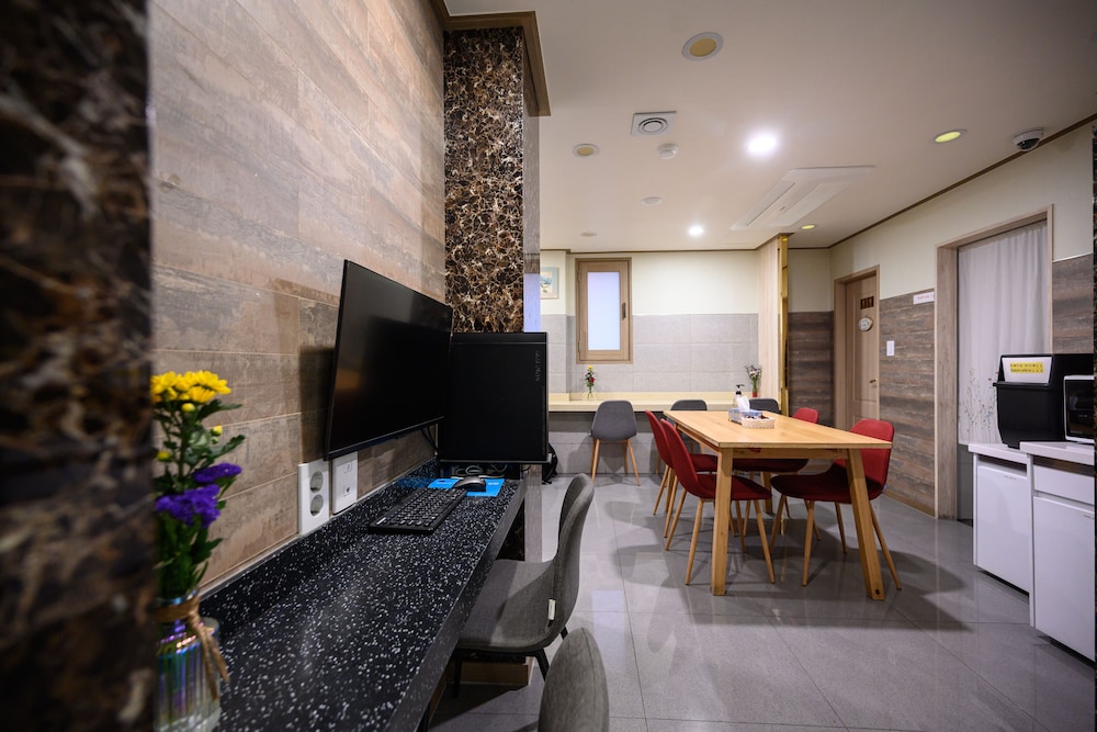 Daeyoung Hotel Seoul 54/66