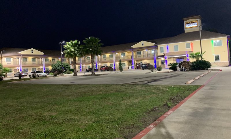 Downtowner Inns & Suites 14/16