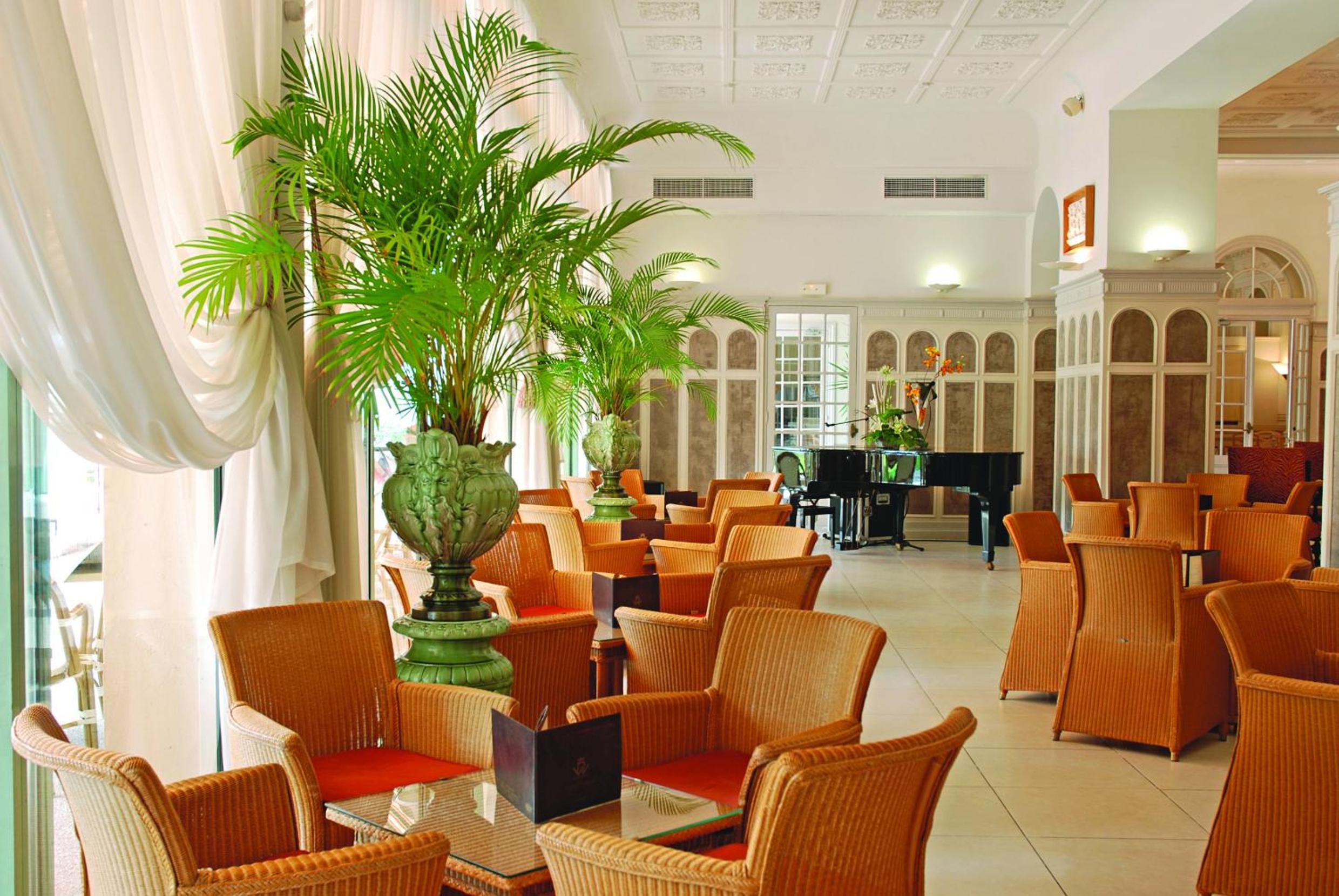 Hotel Vacances Bleues Royal Westminster Menton 40/54