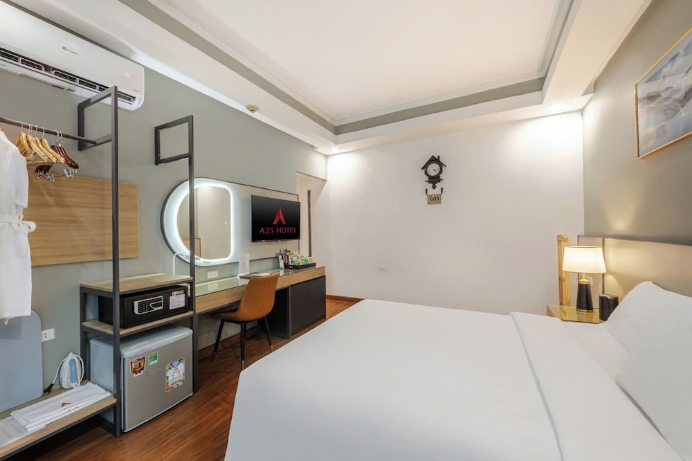 DELUXE, DOUBLE BED