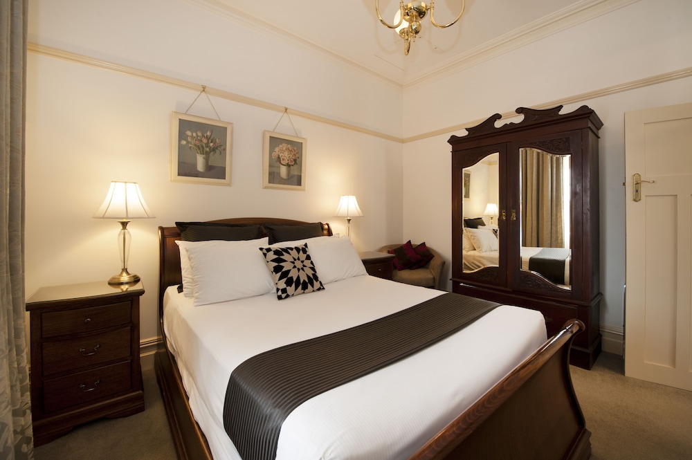 Cobb & Co Court Boutique Hotel 14/29