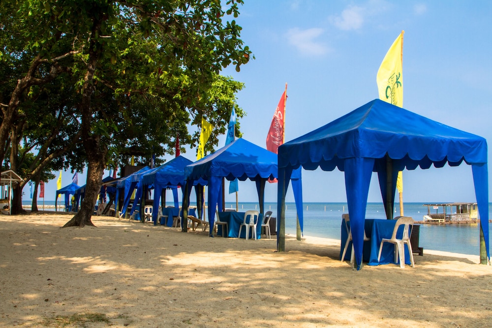 Matabungkay Beach Resort Hotel 4/65