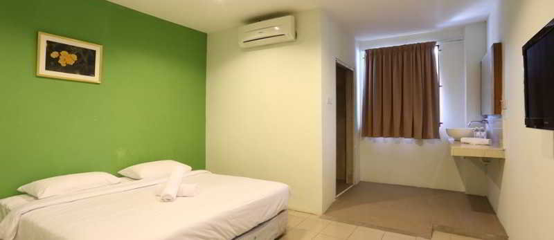 New Town Hotel Taman Intan Klang 12/23