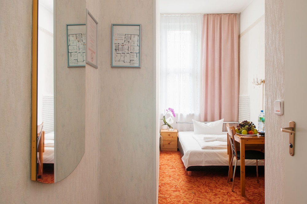 Bellevue Am Kurfurstendamm Hotel 28/62
